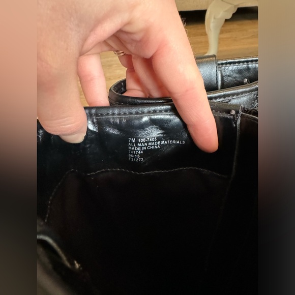 Liz Claiborne Tall Black Leather Women’s Boots - Picture 3 of 4